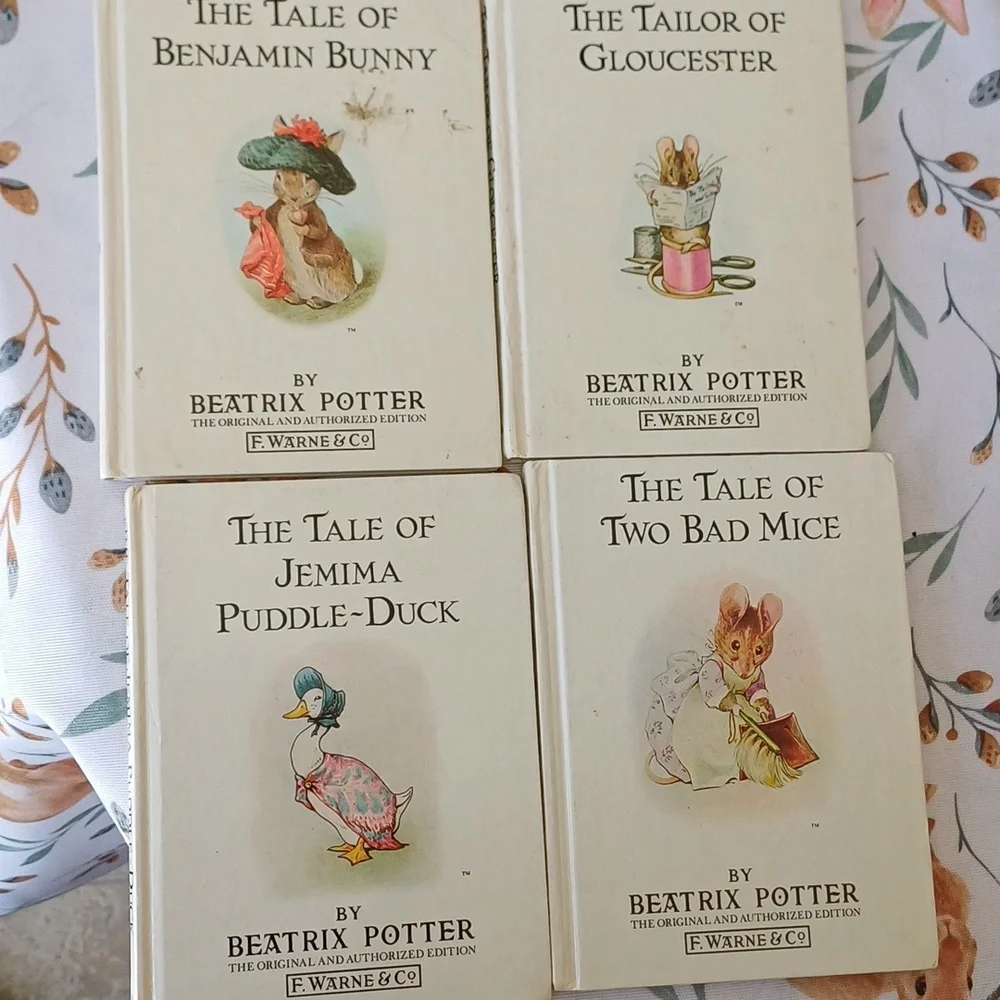 Vintage Peter Rabbit Books - Picture 3 of 5